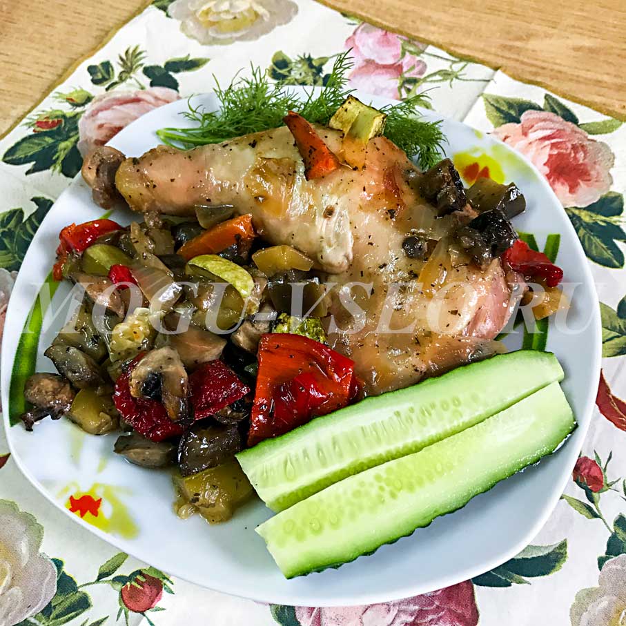 Курица запеченная в духовке с овощами рецепт фото